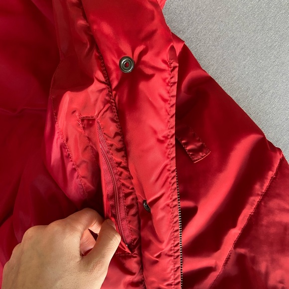 Part two - Red puffer coat - Picture 4 of 6